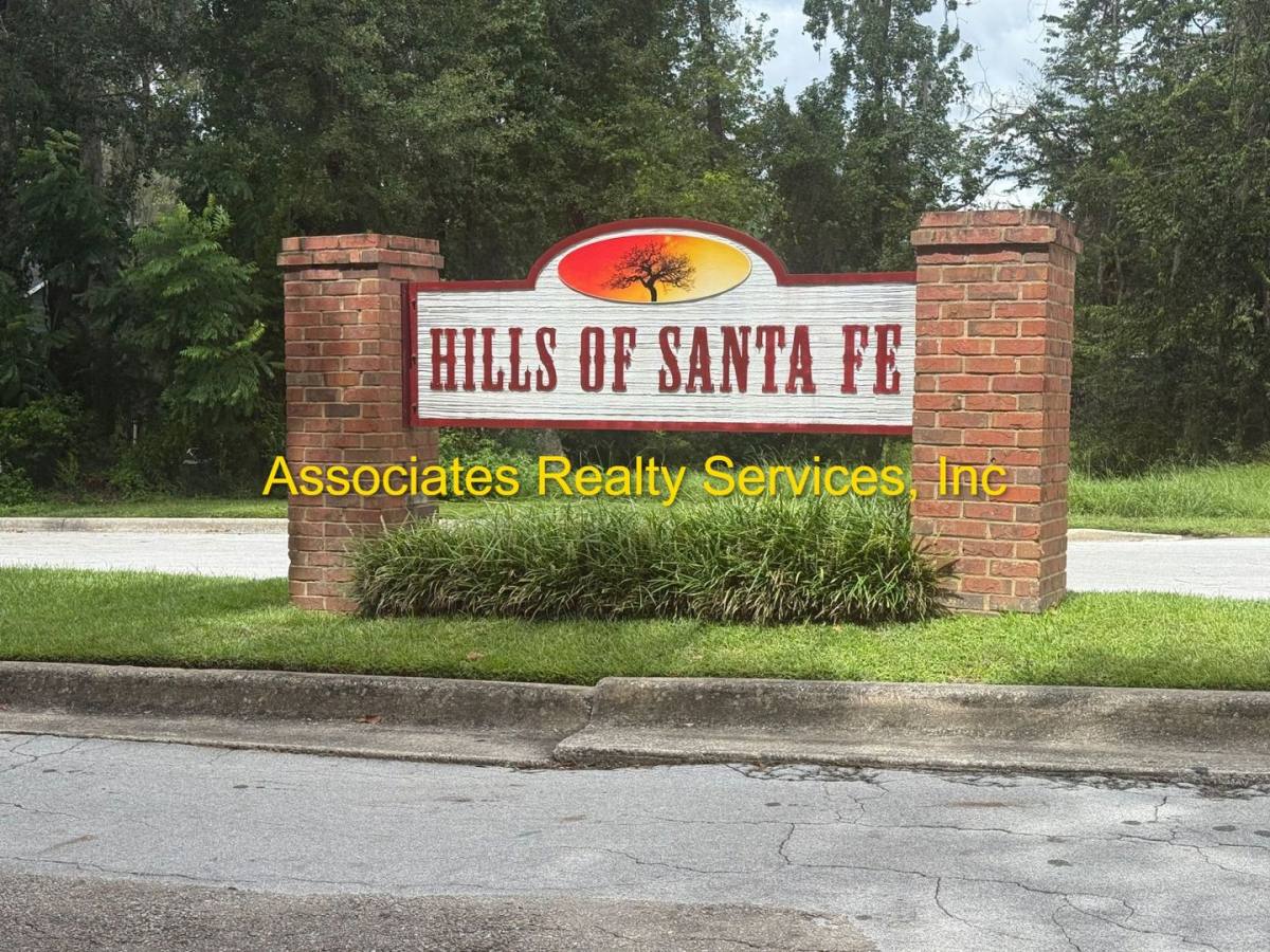 House for rent at 10205 NW 25th Place, Gainesville, FL 32606