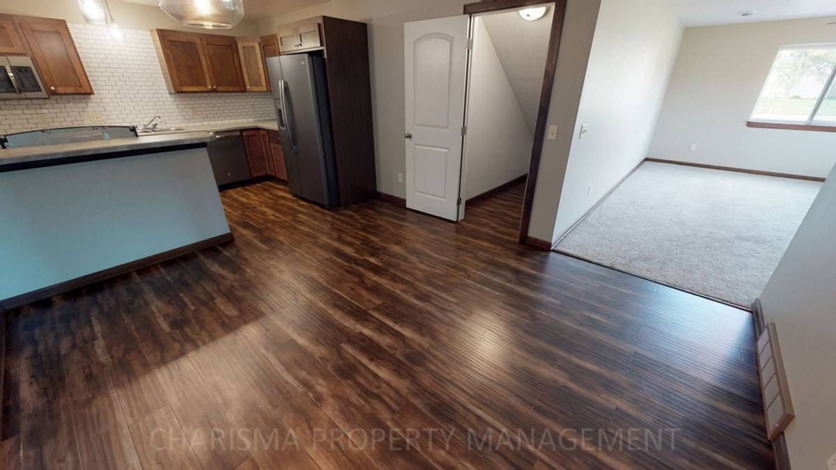 Townhouse for rent at 400 N Main St, Tea, SD 57064