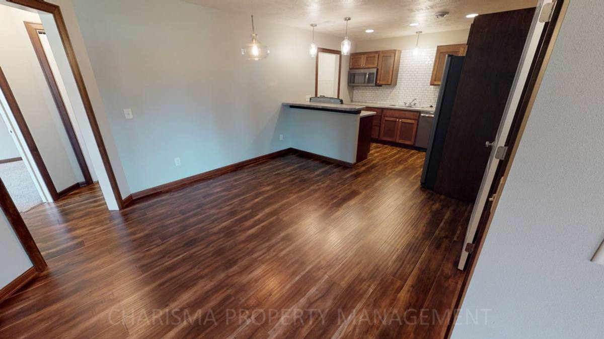 Townhouse for rent at 400 N Main St, Tea, SD 57064