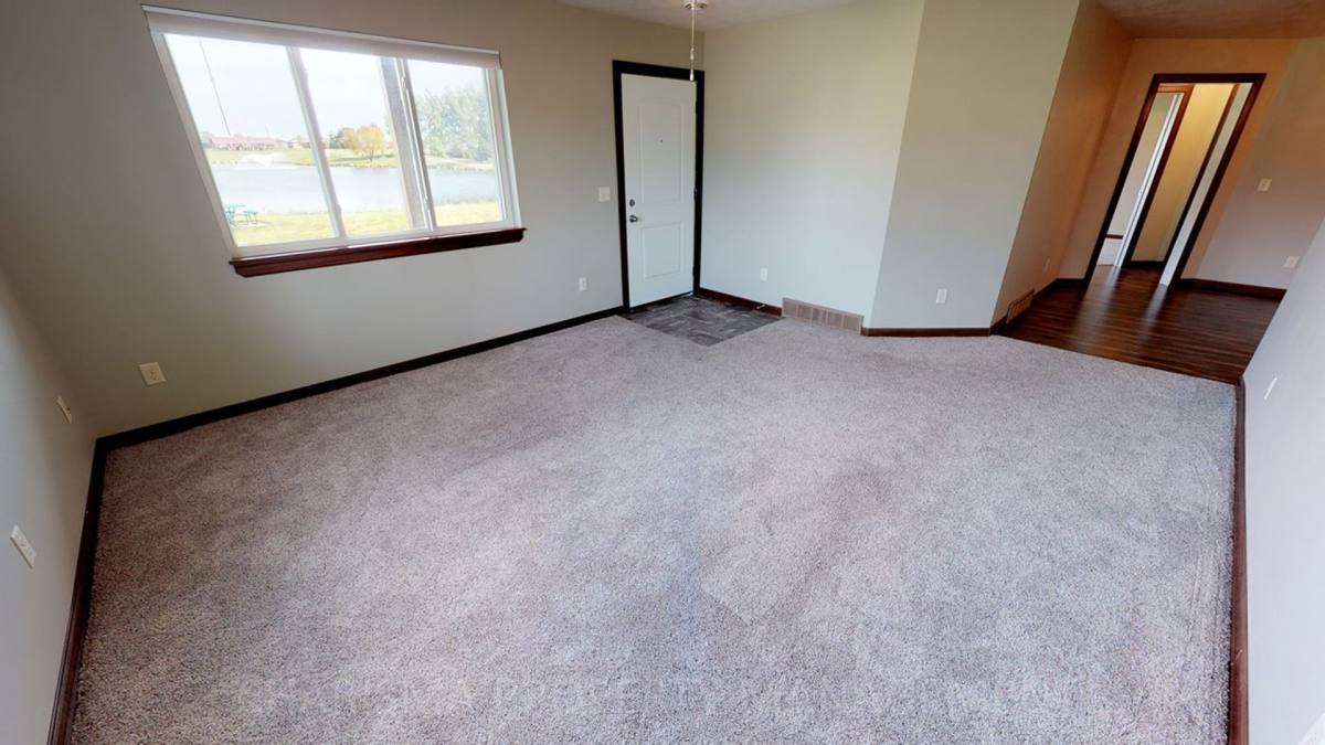 Townhouse for rent at 400 N Main St, Tea, SD 57064
