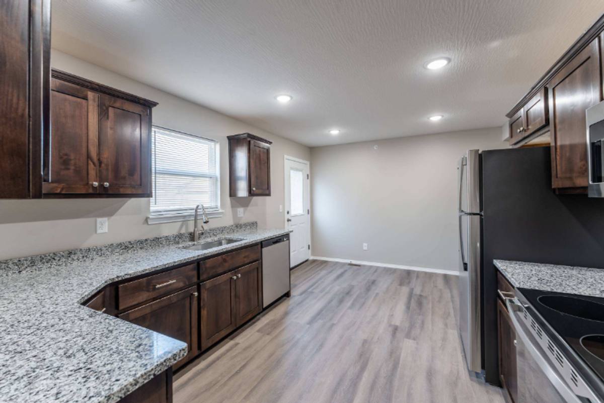 Apartment for rent at 1903 E Haley St, Republic, MO 65738