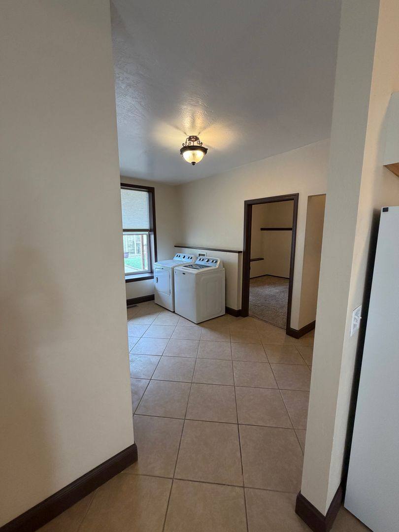 Apartment for rent at 941- 943 W Granite, Butte, MT 59701