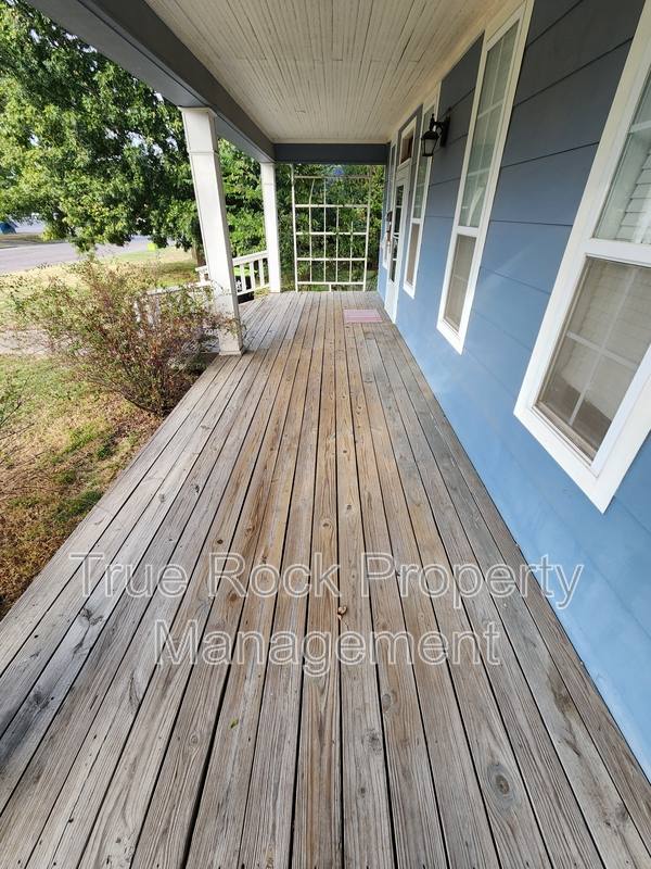 House for rent at 720 E 9th St, Ada, OK 74820