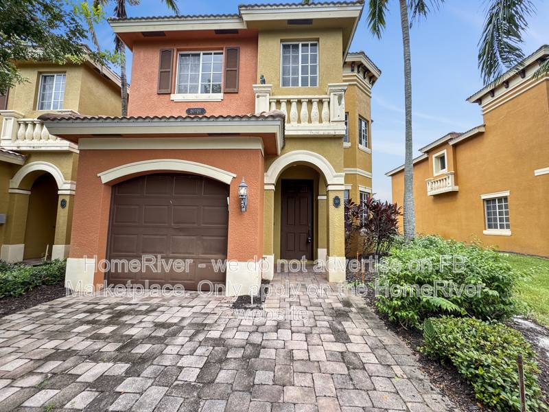 Townhouse for rent at 20720 Brassy Pine Way #32, Estero, FL 33928