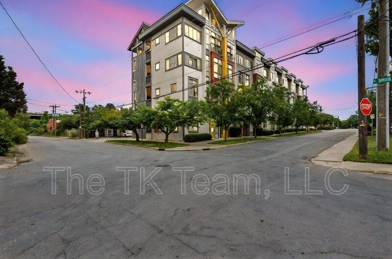 Condo for rent at 514 W 10th St #201, Charlotte, NC 28202