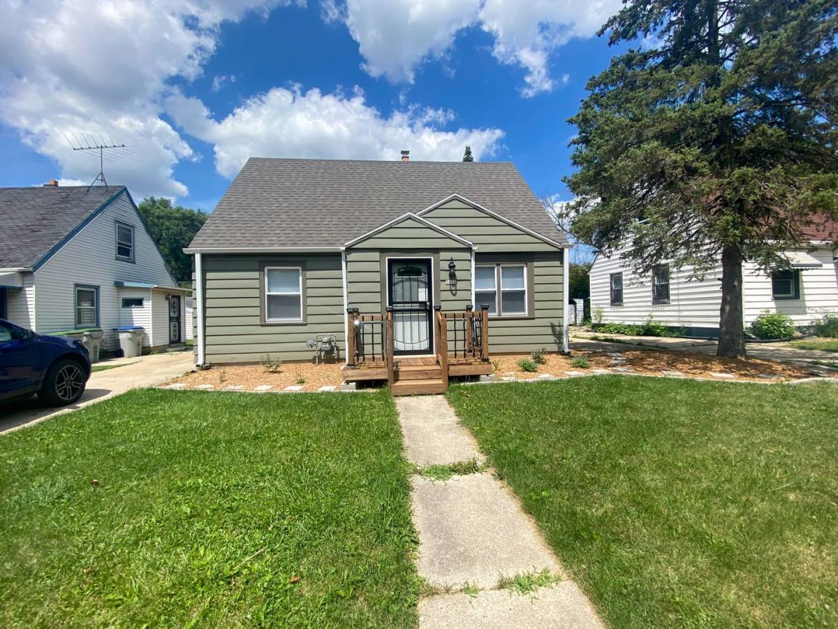 House for rent at 5612 W Carmen Ave, Milwaukee, WI 53218