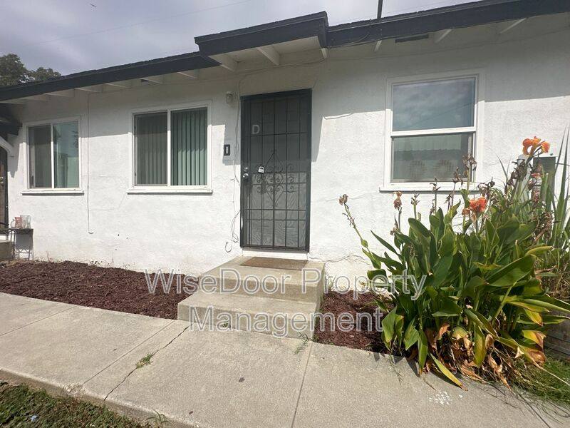 Apartment for rent at 12541-D Adler Dr #7, Whittier, CA 90606
