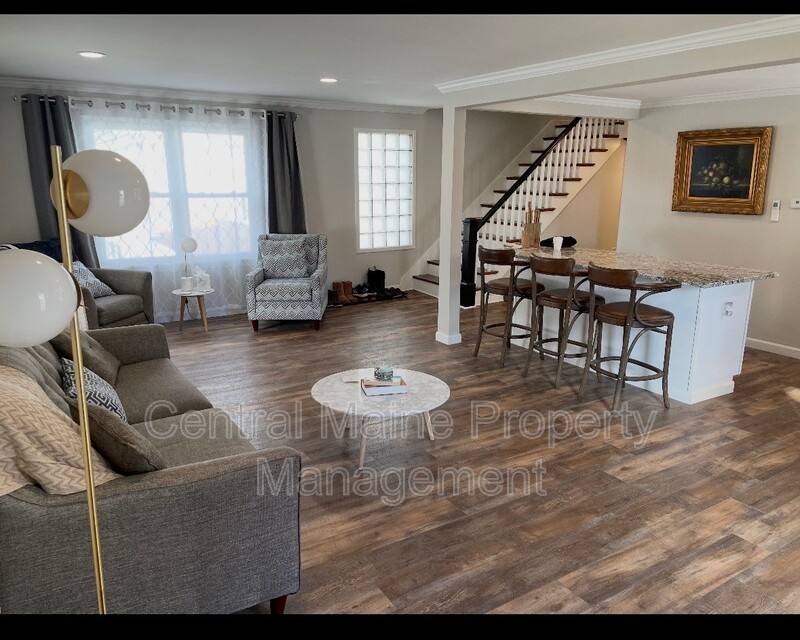 Apartment for rent at 98 High St, Auburn, ME 04210