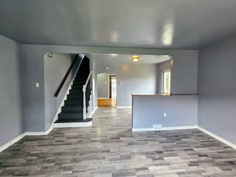 Apartment for rent at 307 Hamilton St #2, McKees Rocks, PA 15136
