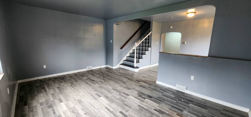 Apartment for rent at 307 Hamilton St #2, McKees Rocks, PA 15136
