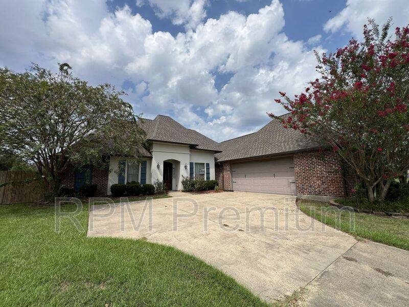 House for rent at 7335 Oakview Dr, Zachary, LA 70791