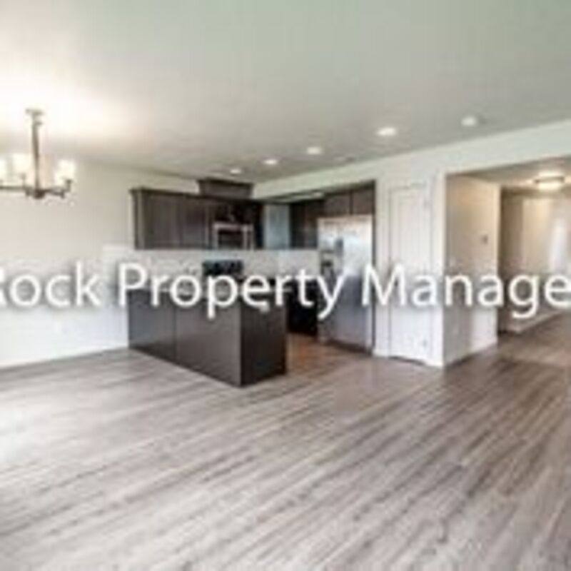 Townhouse for rent at 2009 N Flora Rd, Greenacres, WA 99016