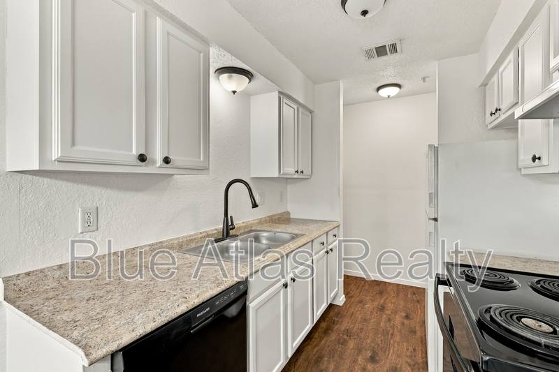 Apartment for rent at 5104 Herrick Court #C, Haltom City, TX 76117