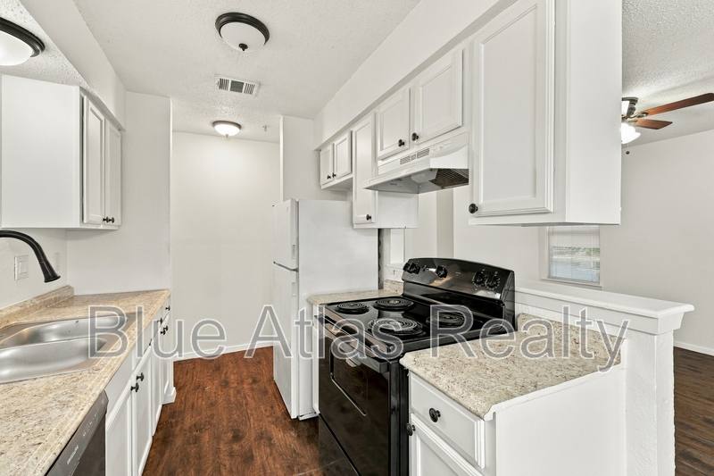Apartment for rent at 5104 Herrick Court #C, Haltom City, TX 76117