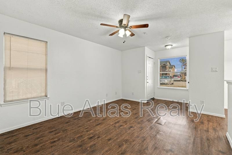 Apartment for rent at 5104 Herrick Court #C, Haltom City, TX 76117