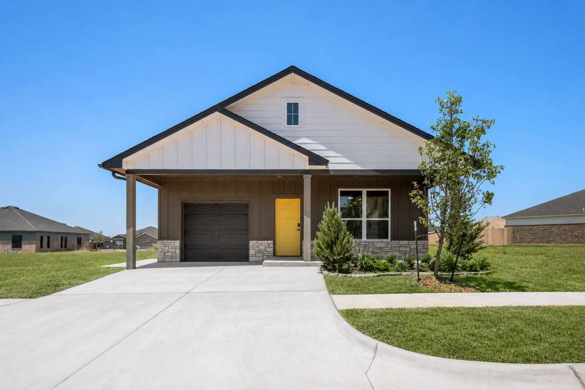 House for rent at 4105 NW 180th Terrace, Edmond, OK 73012