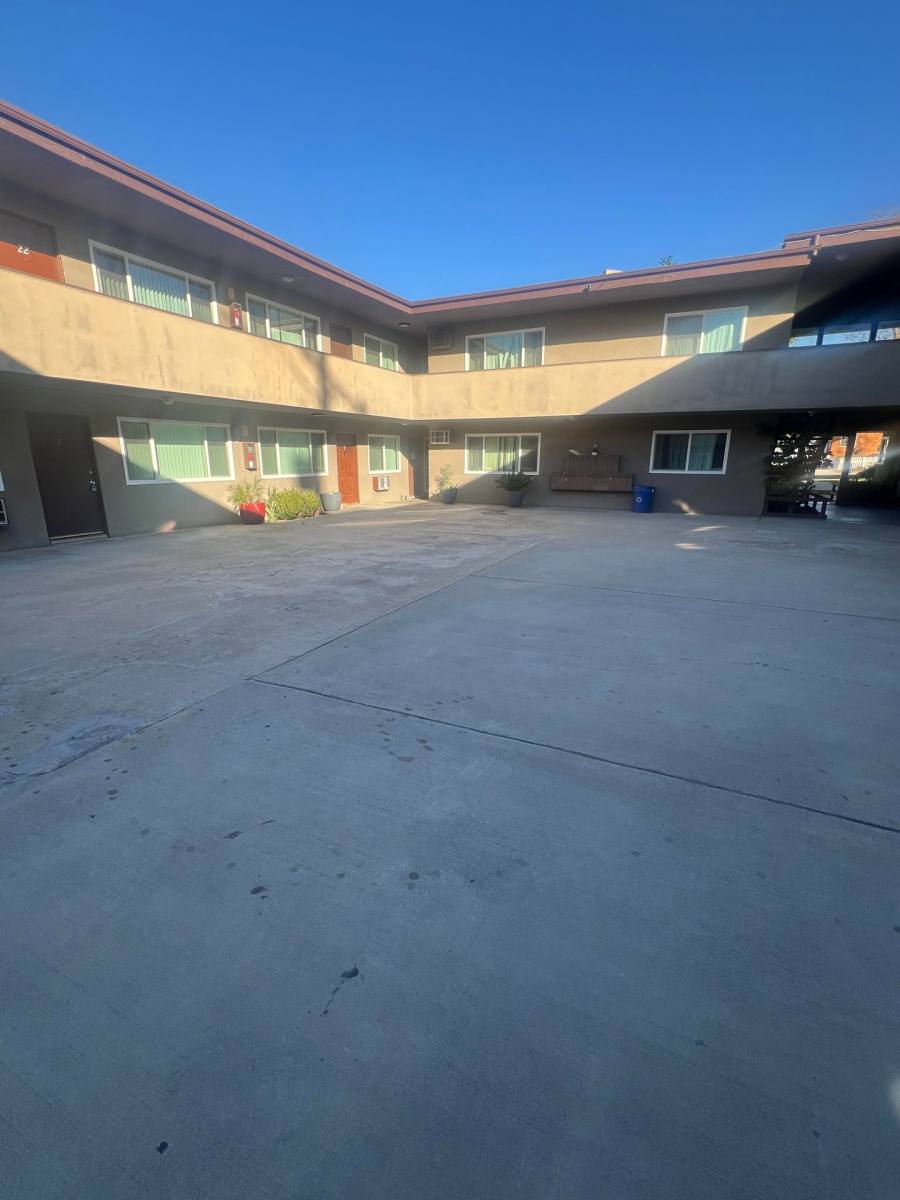 Apartment for rent at 508 S Victoria Ave, Corona, CA 92879