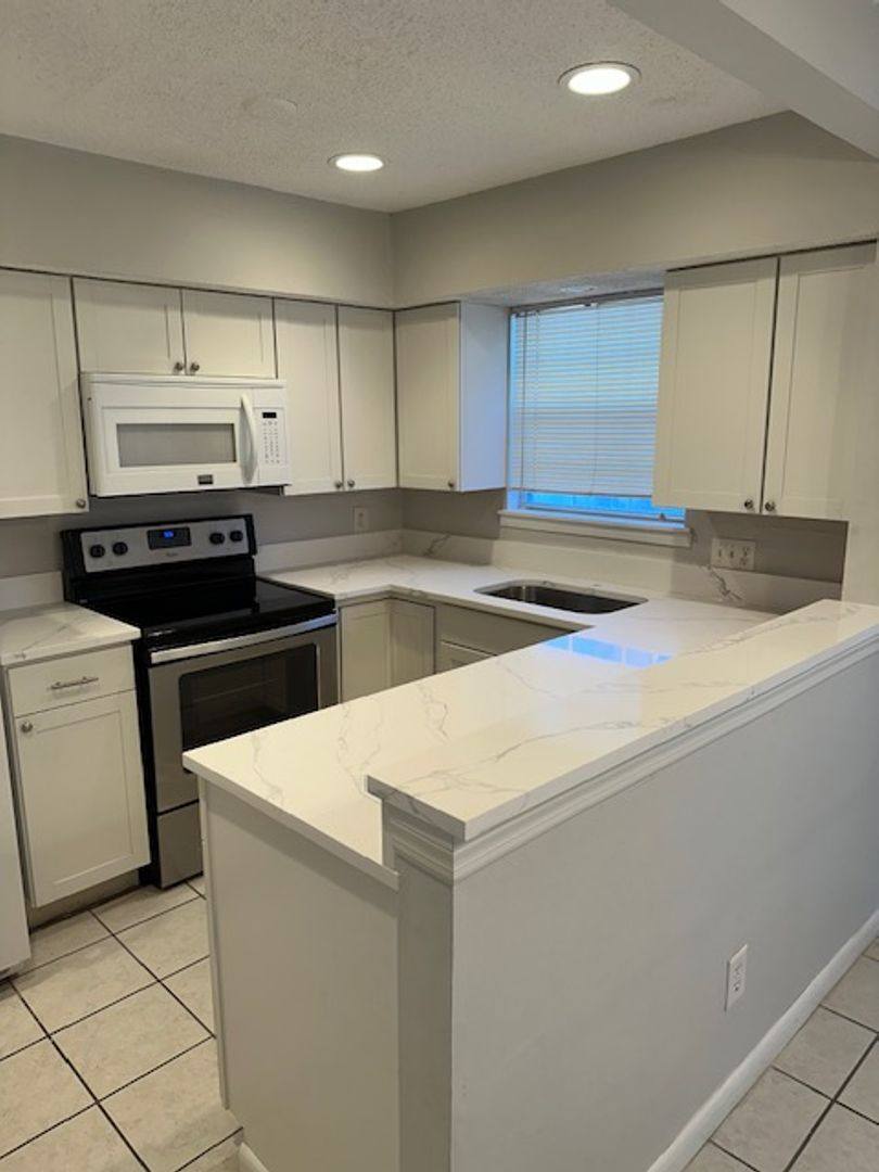 Condo for rent at 25 10th St, Atlantic Beach, FL 32233
