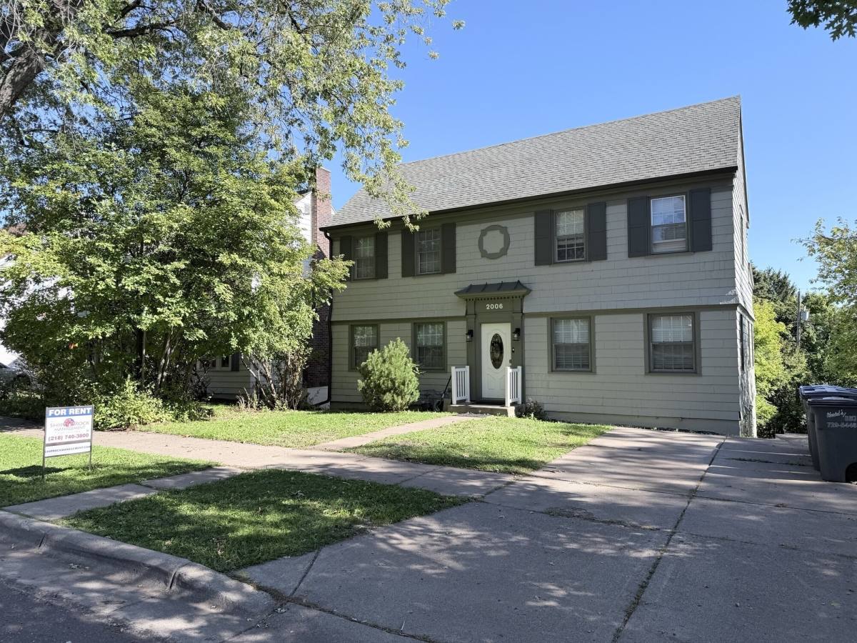 Apartment for rent at 2006 E 2nd St, Duluth, MN 55805