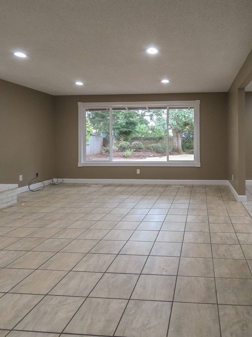 House for rent at 1244 Marcel Dr, Woodburn, OR 97071