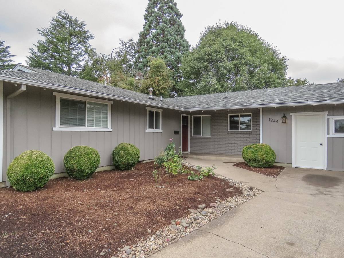 House for rent at 1244 Marcel Dr, Woodburn, OR 97071