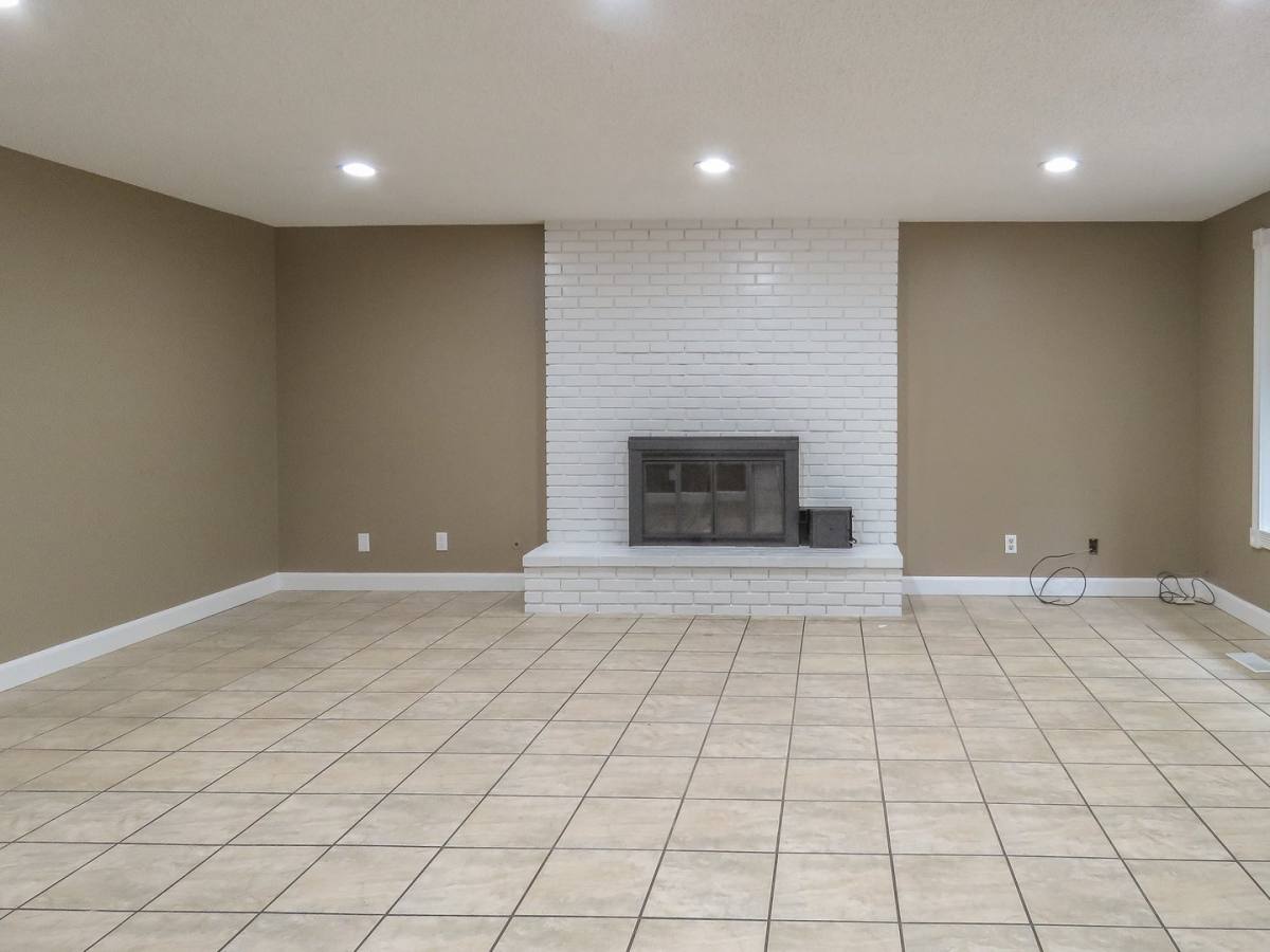 House for rent at 1244 Marcel Dr, Woodburn, OR 97071