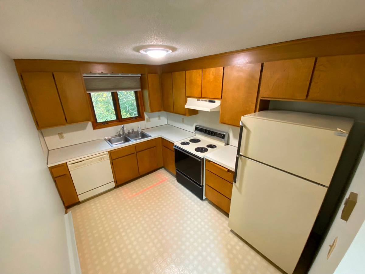 Townhouse for rent at 16 Northampton Lane, Plainville, CT 06062