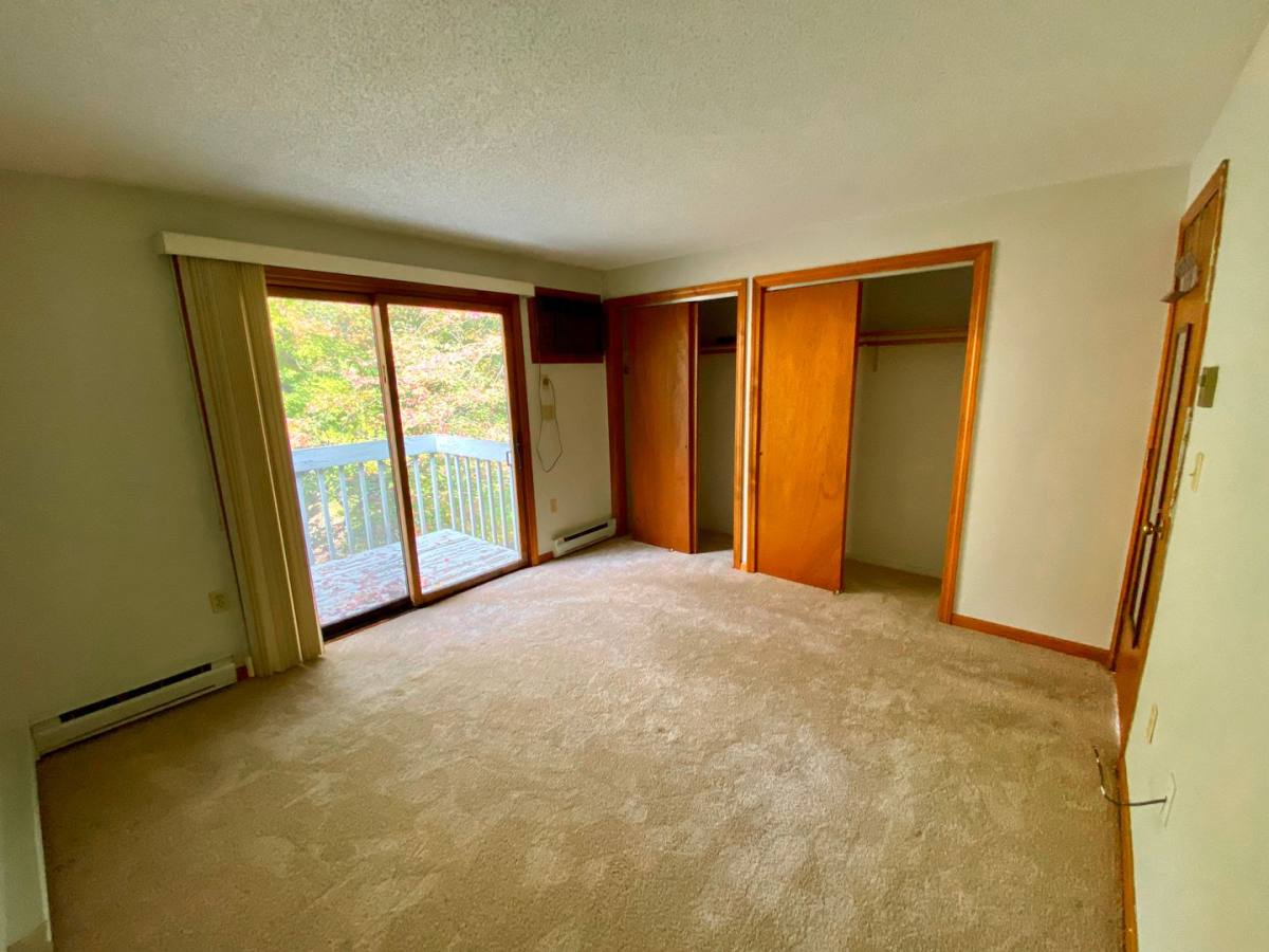 Townhouse for rent at 16 Northampton Lane, Plainville, CT 06062