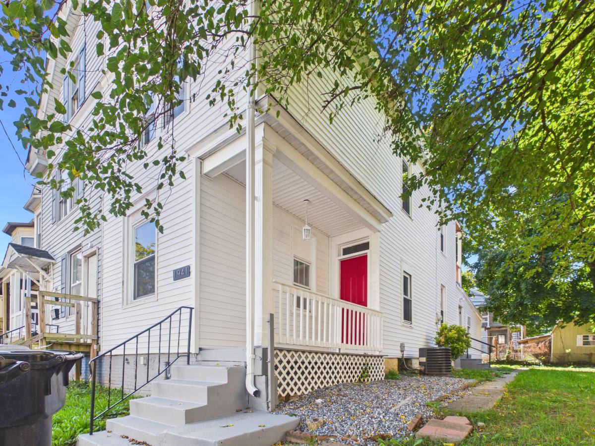 House for rent at 1941 N St, Harrisburg, PA 17103
