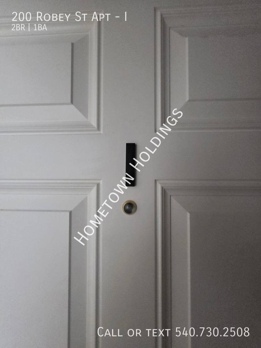 Apartment for rent at 200 Robey St #I, Radford, VA 24141