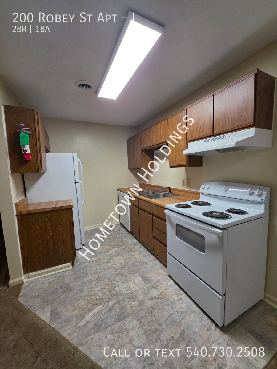Apartment for rent at 200 Robey St #I, Radford, VA 24141