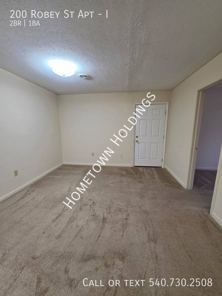 Apartment for rent at 200 Robey St #I, Radford, VA 24141