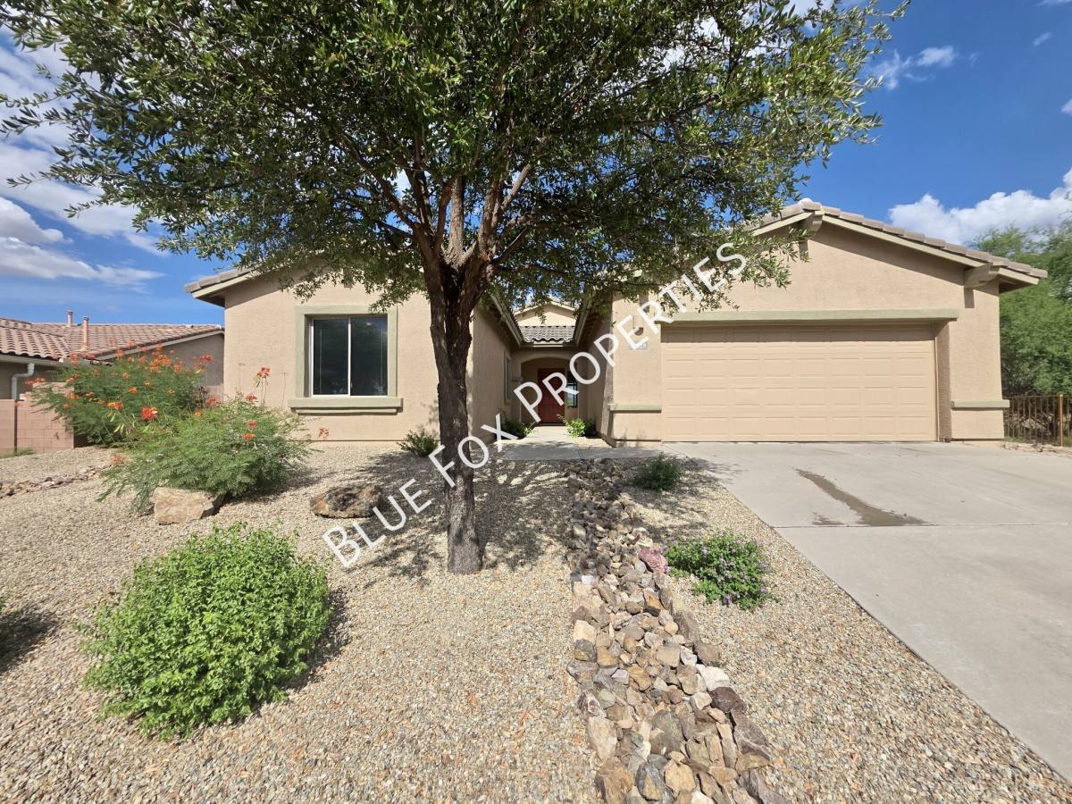 House for rent at 17329 S Indigo Crest Pass, Vail, AZ 85641