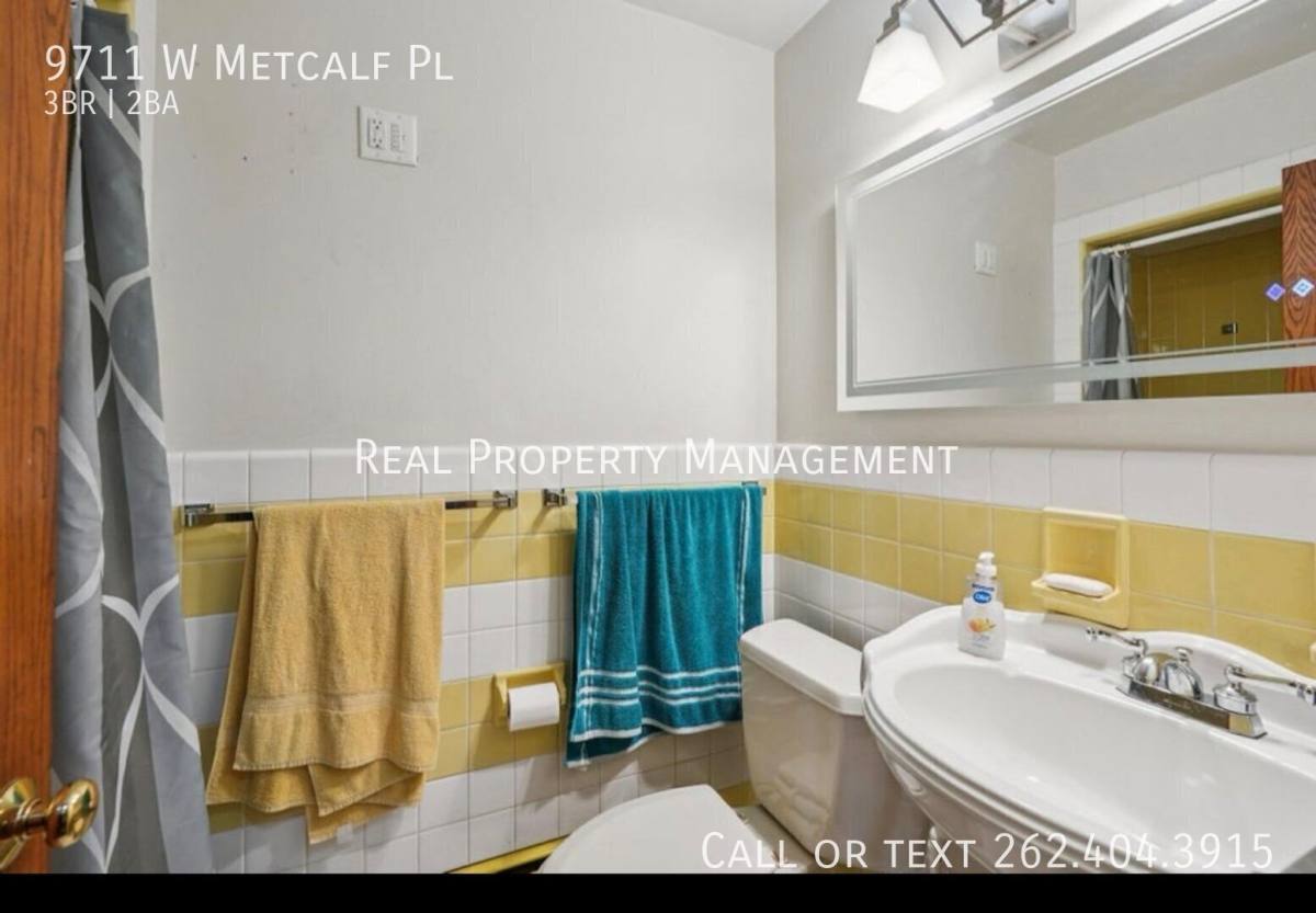 Apartment for rent at 9711 W Metcalf Place, Milwaukee, WI 53222