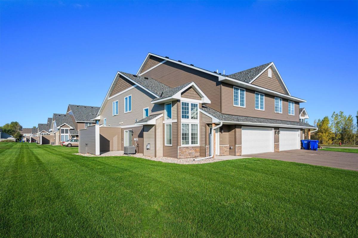 Townhouse for rent at 521 Meadow Lane, Somerset, WI 54025
