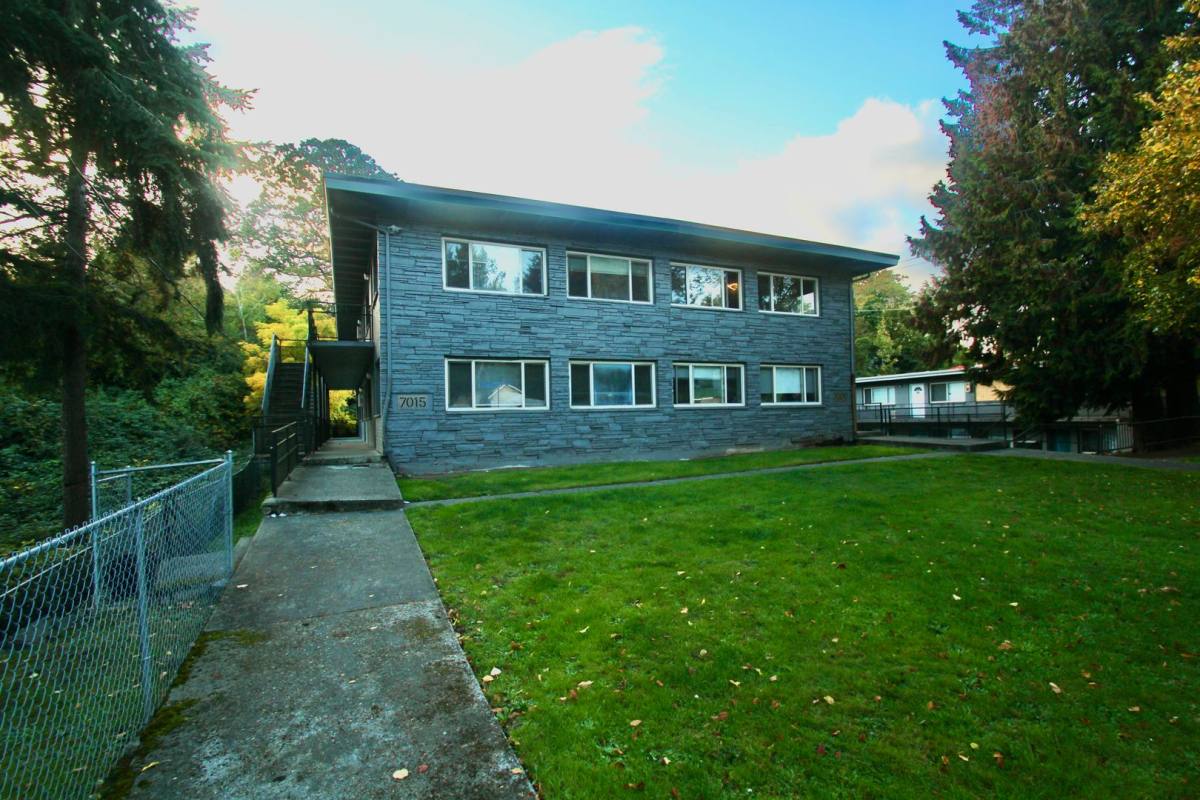 Apartment for rent at Cascade Court, 7001 Rainier Ave S, Seattle, WA 98118