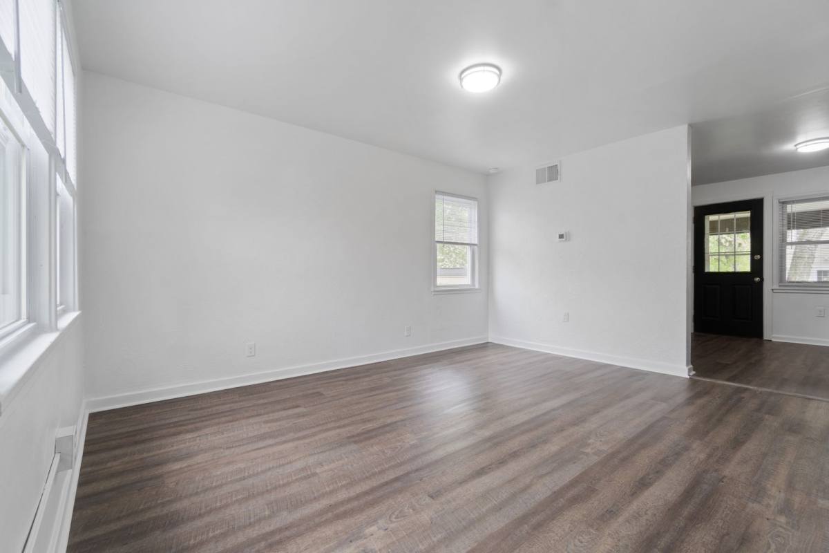 Townhouse for rent at 12 Midland Heights Circle #B, Midland, PA 15059