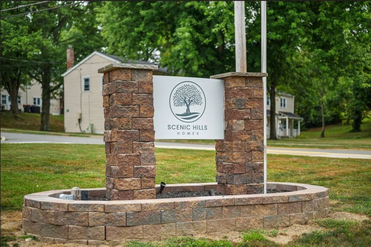 Townhouse for rent at 12 Midland Heights Circle #B, Midland, PA 15059