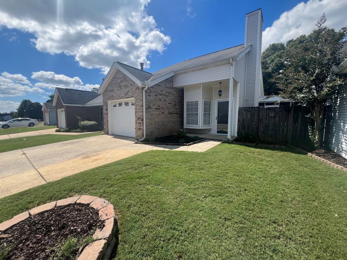 House for rent at 2708 Swallow Lane, Northport, AL 35476