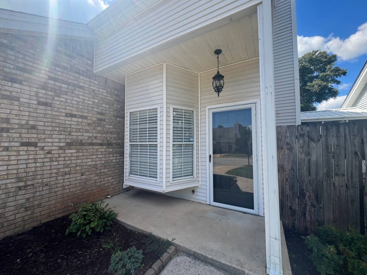 House for rent at 2708 Swallow Lane, Northport, AL 35476
