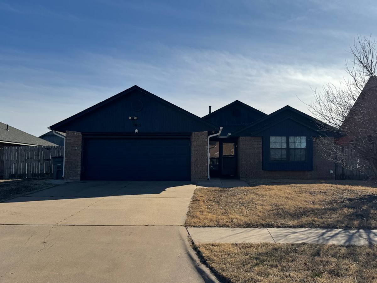 House for rent at 3912 SW Parkridge, Lawton, OK 73505