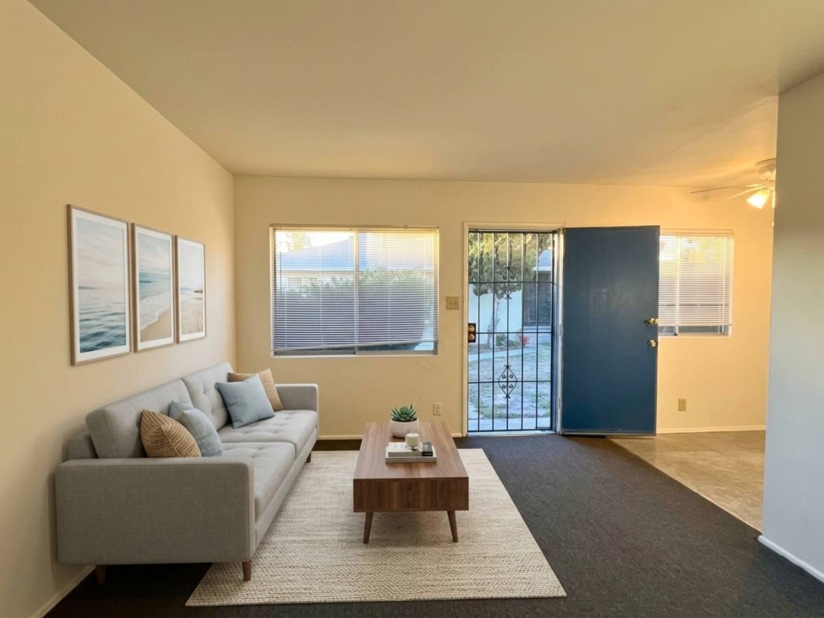 Apartment for rent at 1426-1438 W Summit St, Long Beach, CA 90810
