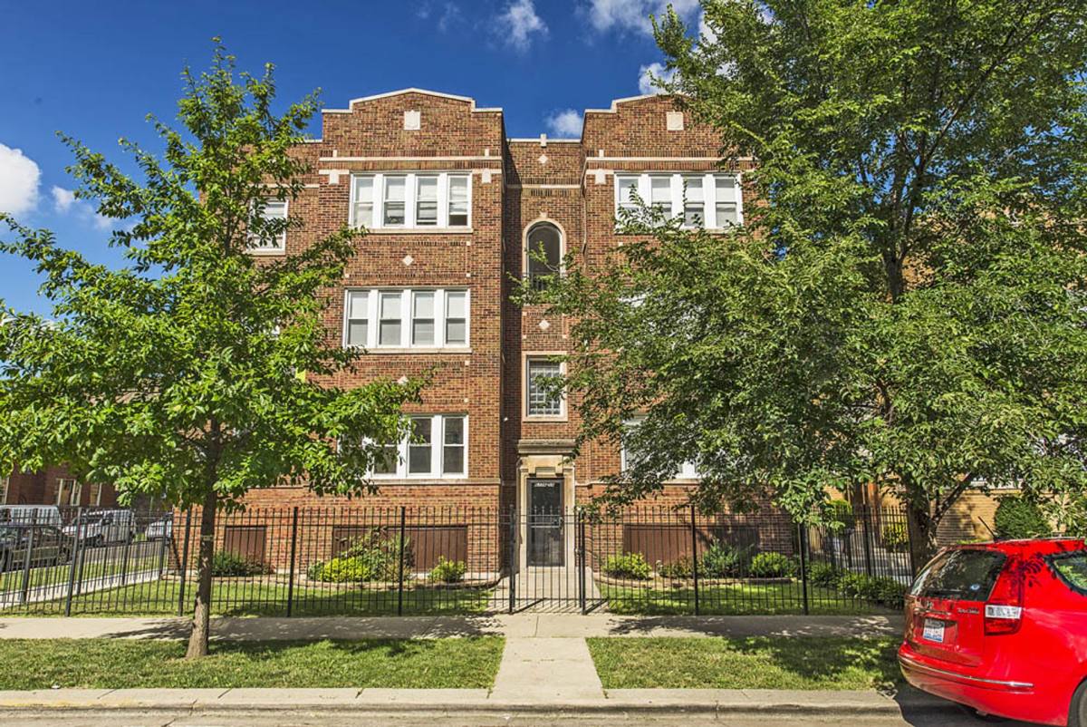 Apartment for rent at 6356-58 S Francisco, Chicago, IL 60629
