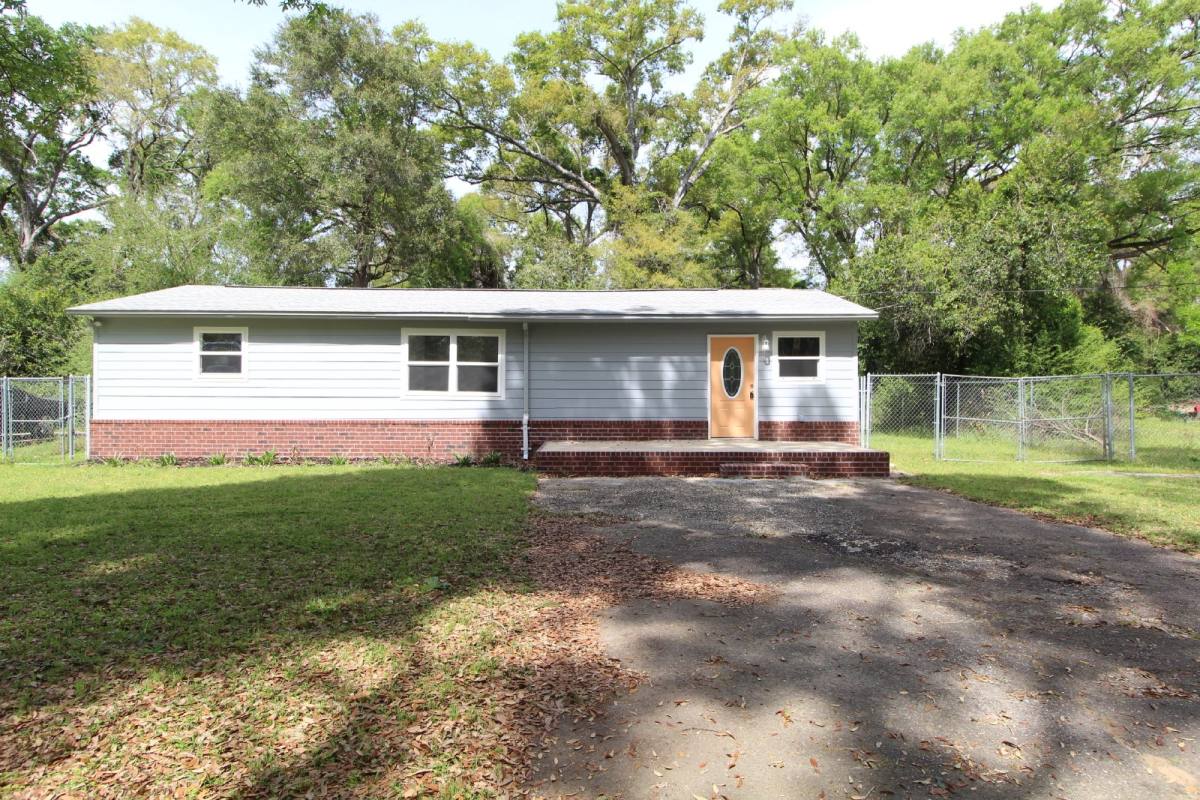 House for rent at 150 E Ensley St, Pensacola, FL 32514