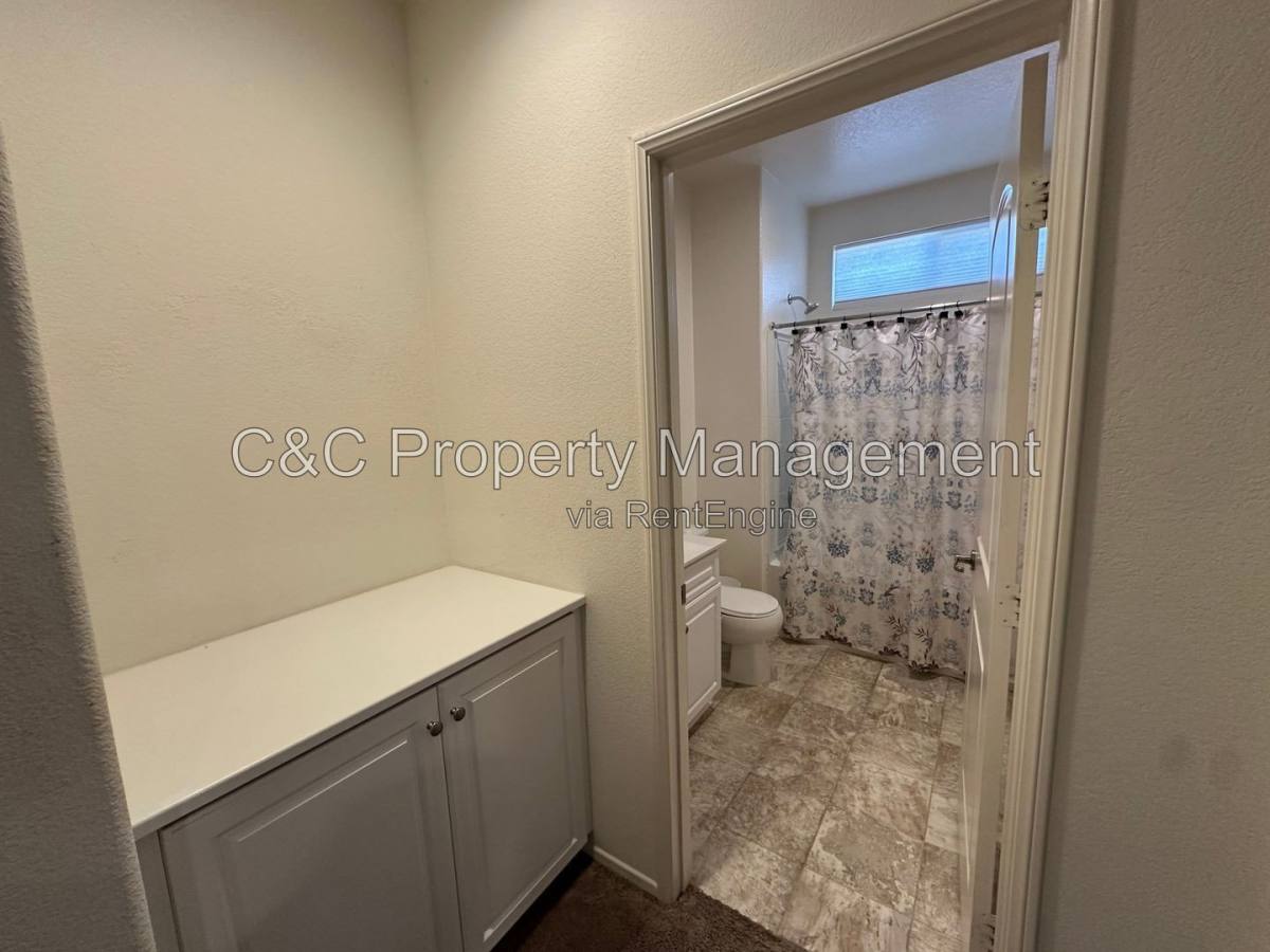 House for rent at 15190 Paseo Verde Place, Victorville, CA 92394