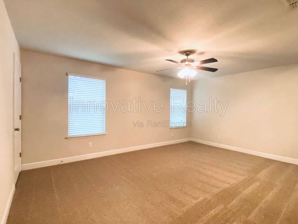 Townhouse for rent at 7640 Aloma Pines Court, Winter Park, FL 32792