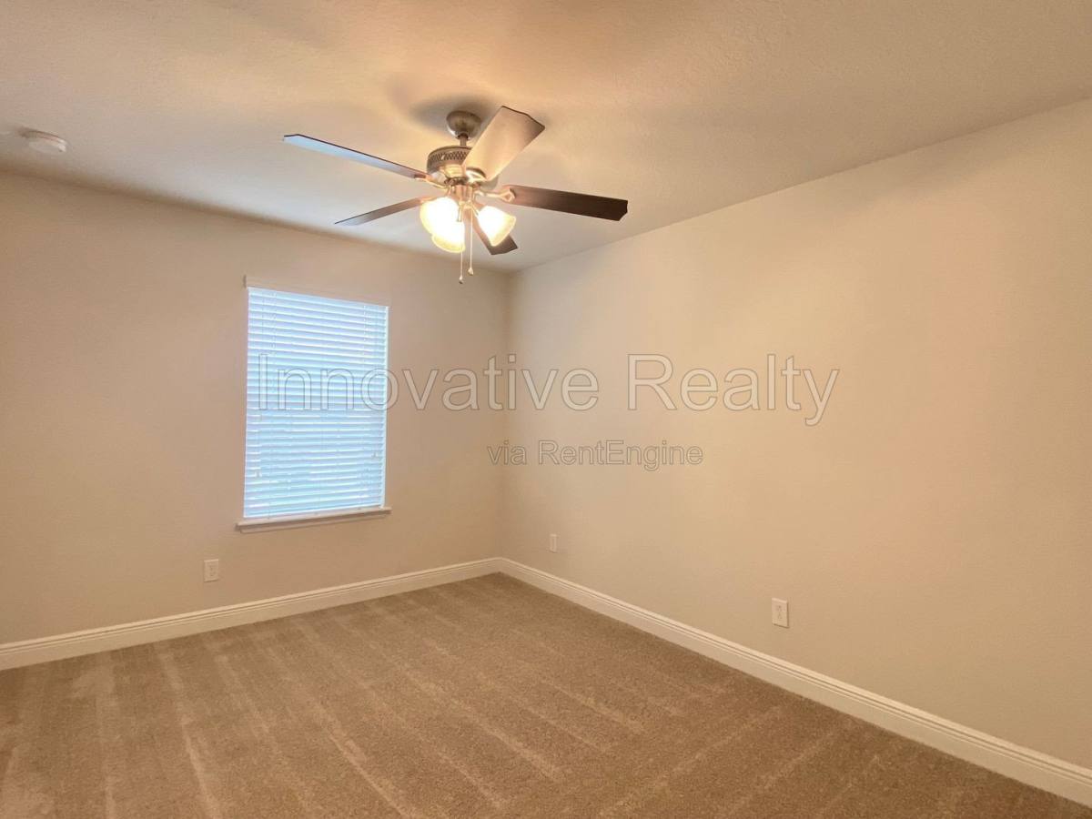 Townhouse for rent at 7640 Aloma Pines Court, Winter Park, FL 32792