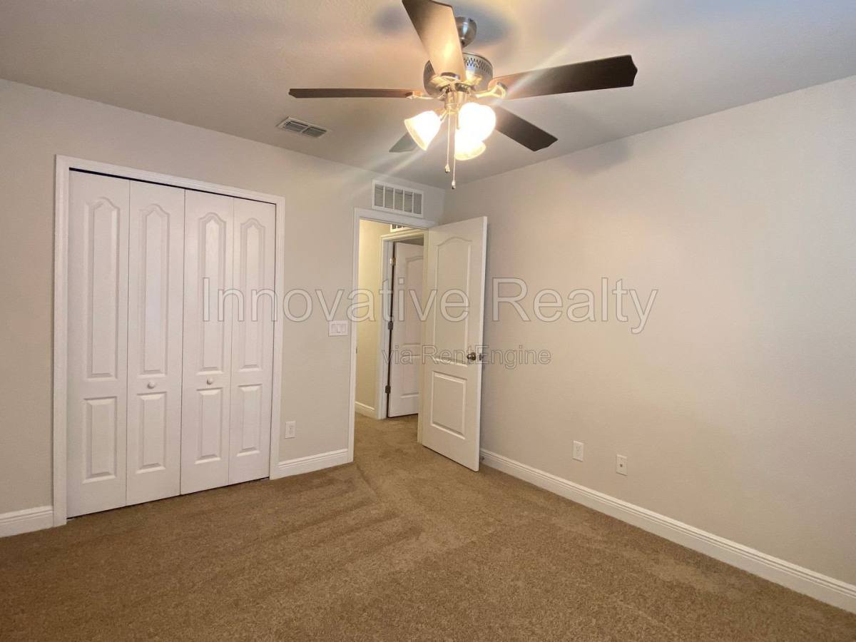 Townhouse for rent at 7640 Aloma Pines Court, Winter Park, FL 32792