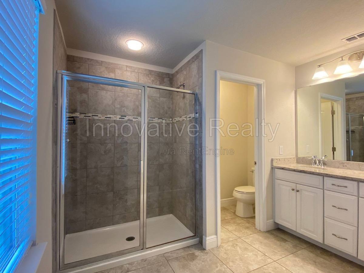 Townhouse for rent at 7640 Aloma Pines Court, Winter Park, FL 32792