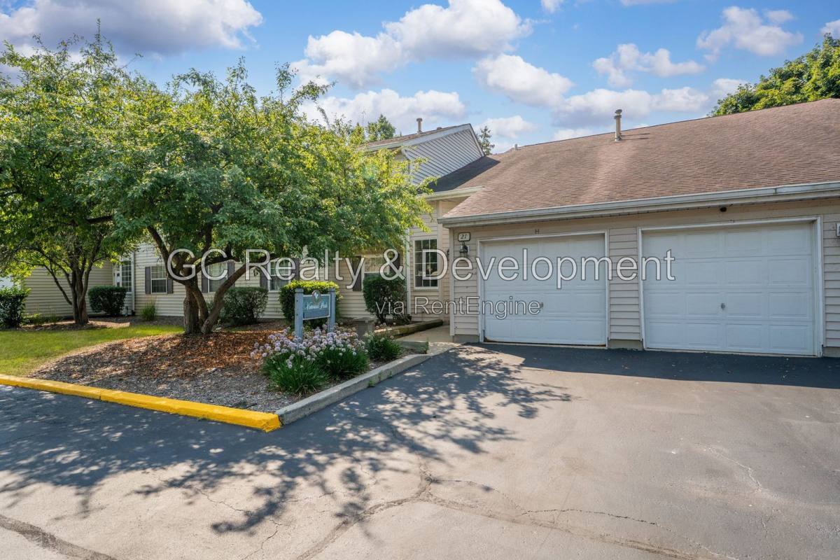 Condo for rent at 21 N Park Blvd #H, Streamwood, IL 60107